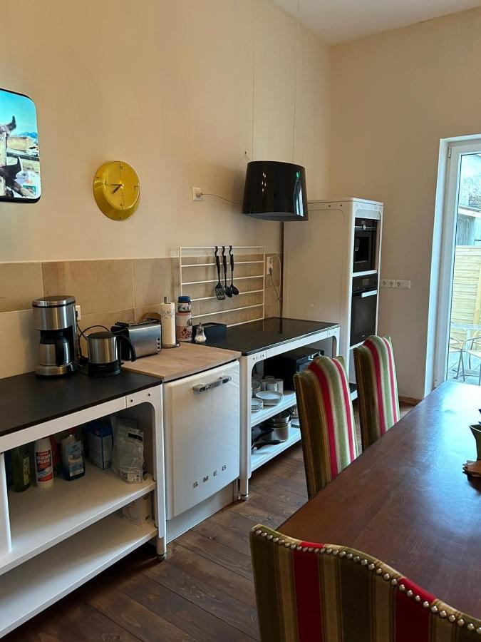 DZ Appartements - Ferienwohnung mit Klimaanlage, Whirlpool und freiem WLAN - ruhige, zentrale Lage in Wittenberge Exterior foto